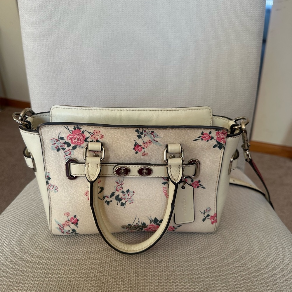 Floral White Handbag